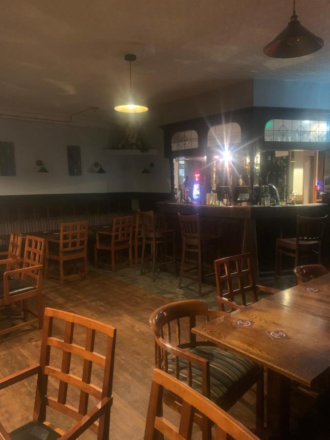 The Thistle Inn Cumnock Exteriör bild