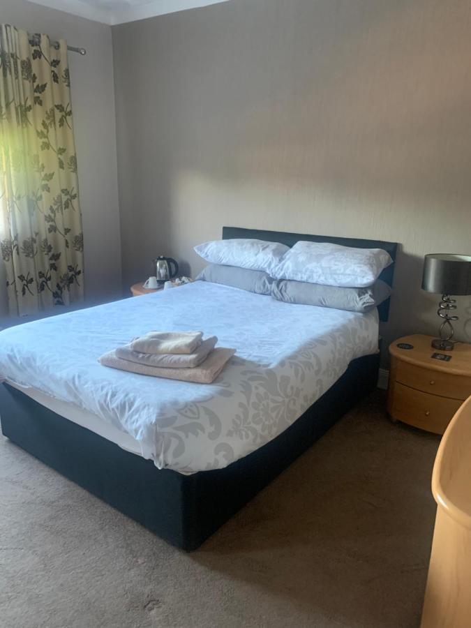 The Thistle Inn Cumnock Exteriör bild